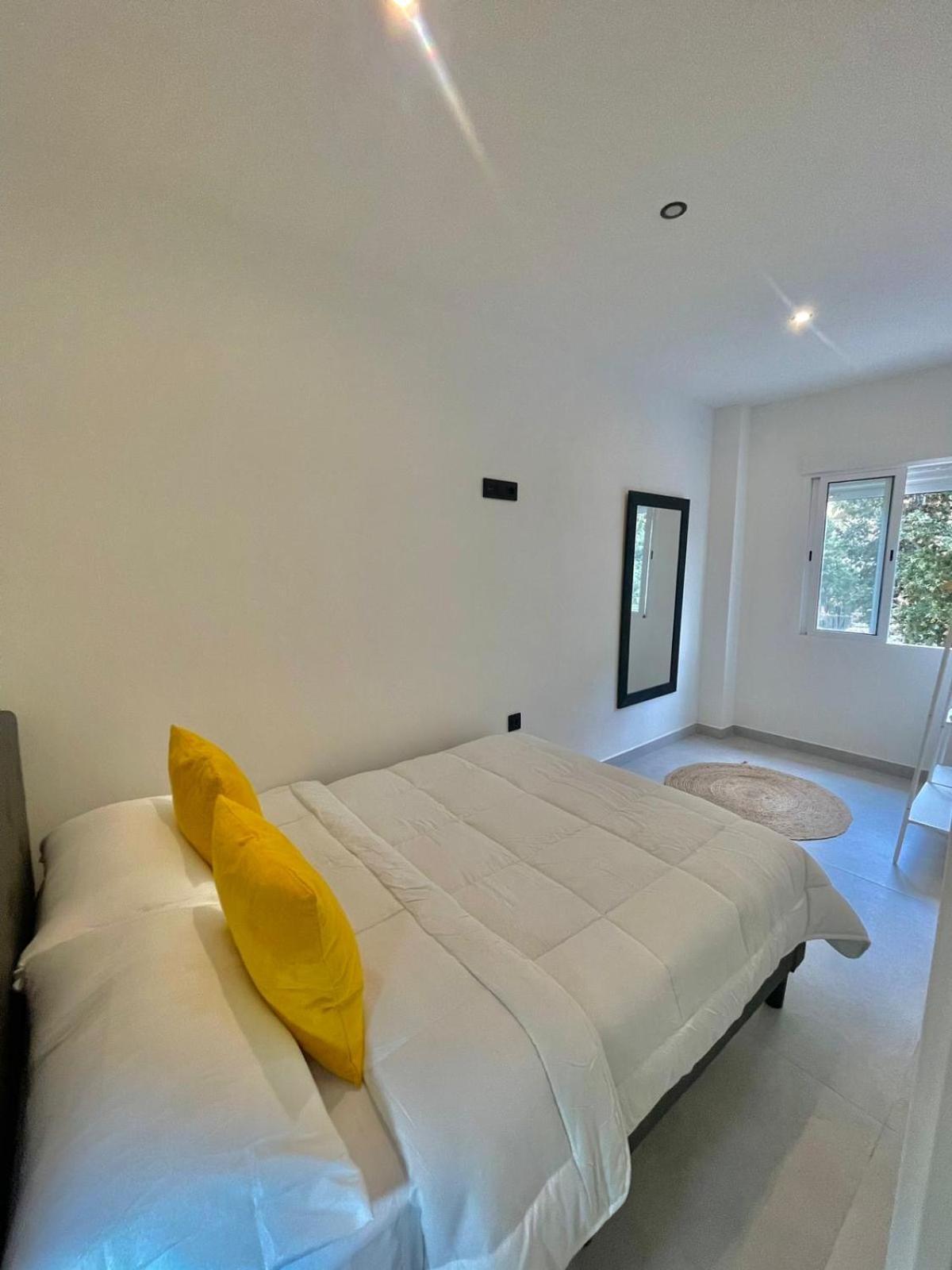 Palm Beach Rentals Аликанте Екстериор снимка
