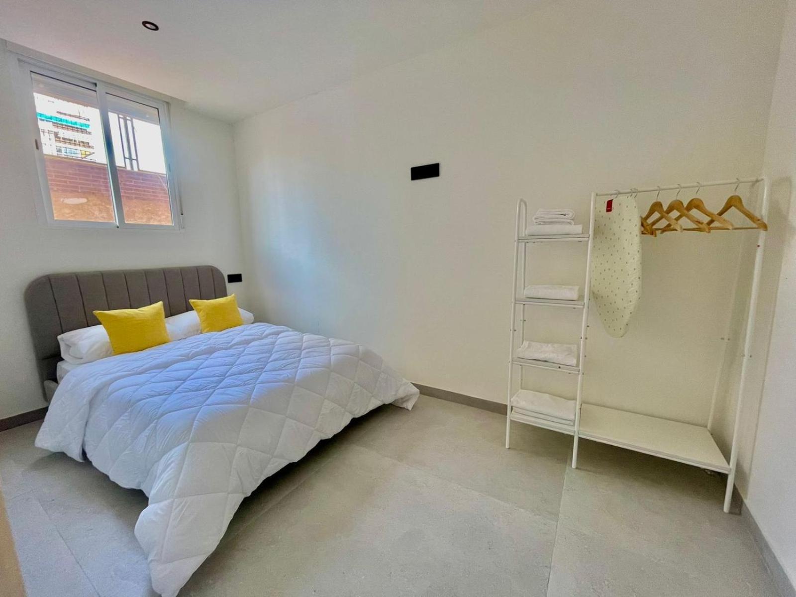Palm Beach Rentals Аликанте Екстериор снимка